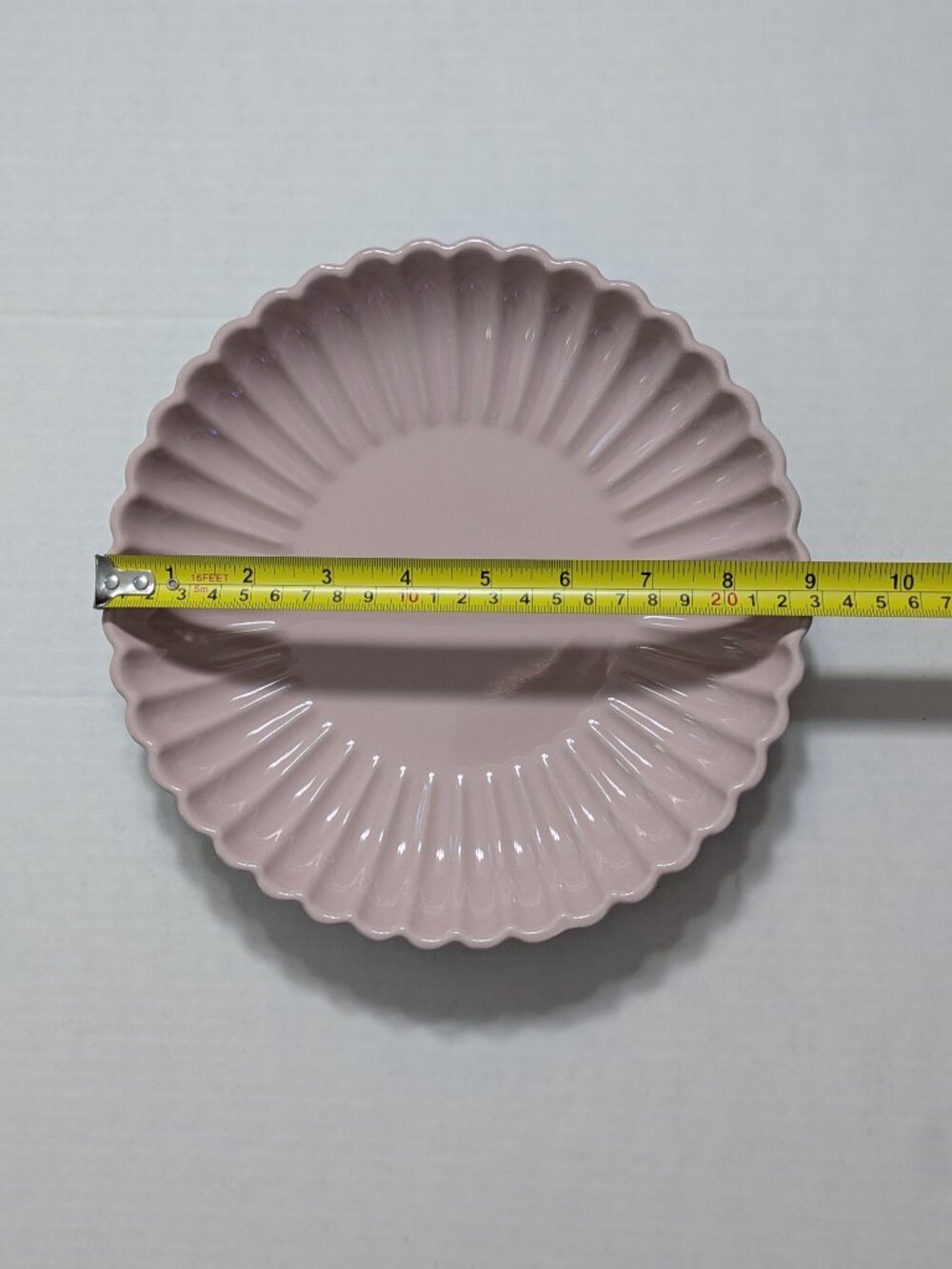 *SET OF 2* H&M Pink Fluted 9" Stoneware Pasta/Salad Plates - Picture 3 of 11